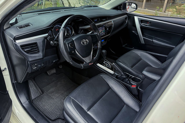 TOYOTA豐田 ALTIS  第5張相片