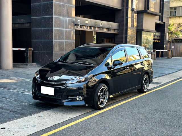 TOYOTA豐田 WISH  第1張相片