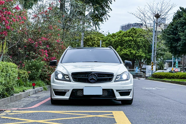 M-BENZ賓士 C200  第5張相片