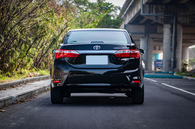 TOYOTA豐田 ALTIS  第4張相片