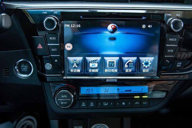 TOYOTA豐田 ALTIS  第9張相片