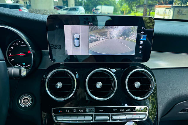 M-BENZ賓士 GLC200  第11張相片