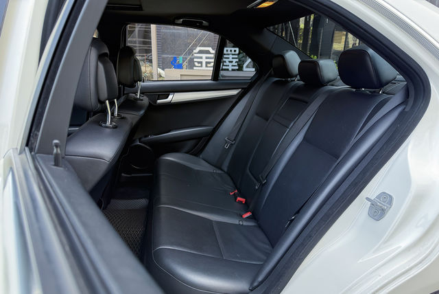 M-BENZ賓士 C250  第10張相片