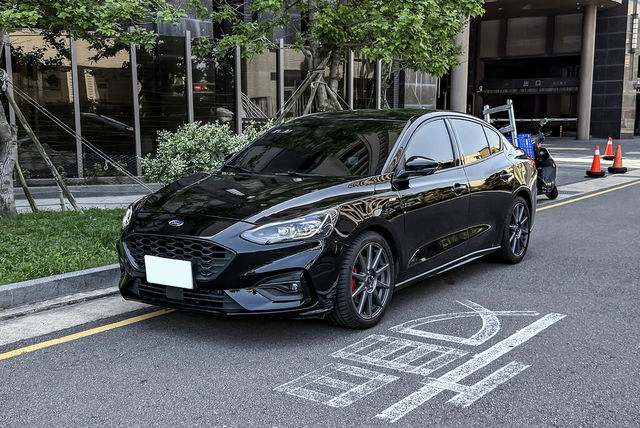 FORD福特 FOCUS  第1張相片