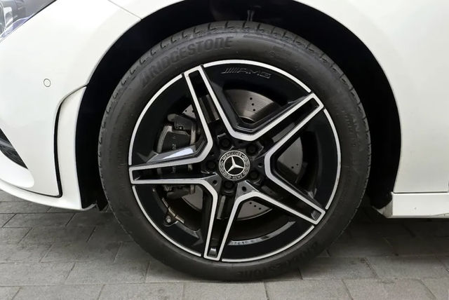 M-BENZ賓士 CLA250  第3張相片