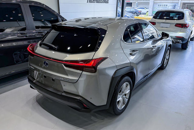 LEXUS凌志 UX250H  第2張相片
