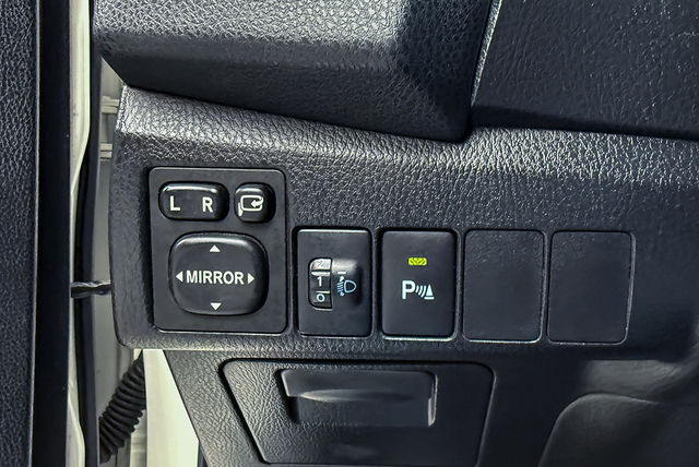 TOYOTA豐田 ALTIS  第4張相片