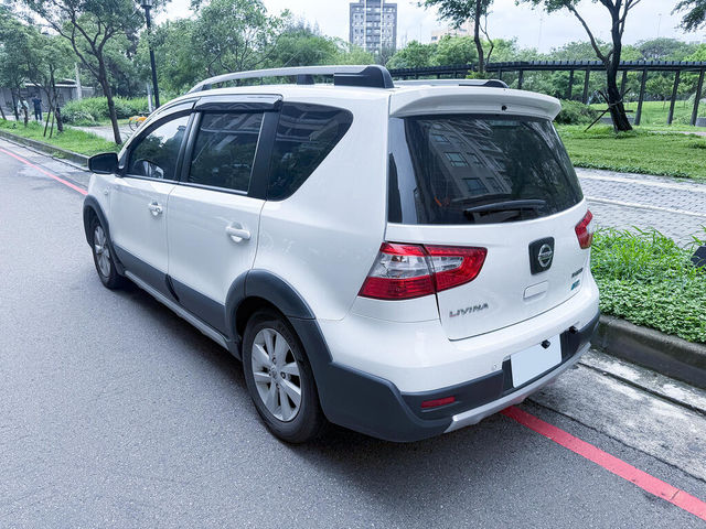 NISSAN日產 LIVINA  第2張相片