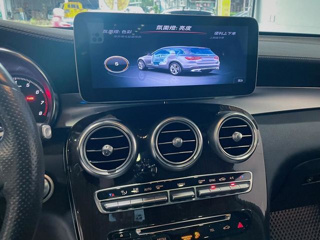M-BENZ賓士 GLC300  第7張相片