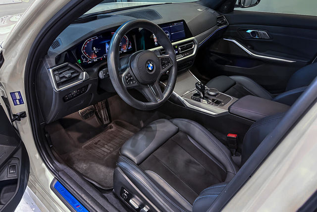 BMW寶馬 320I M SPORT  第3張相片