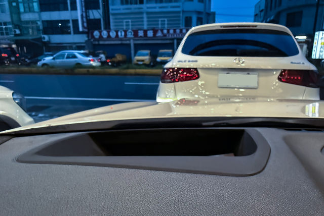 BMW寶馬 320I M SPORT  第9張相片