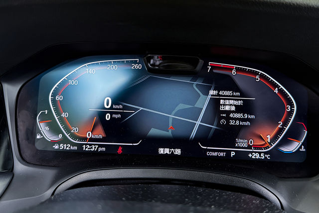 BMW寶馬 320I M SPORT  第9張相片