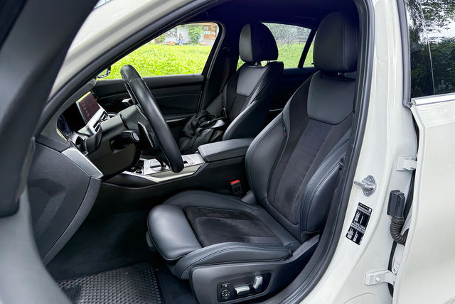 BMW寶馬 320I M SPORT  第12張相片
