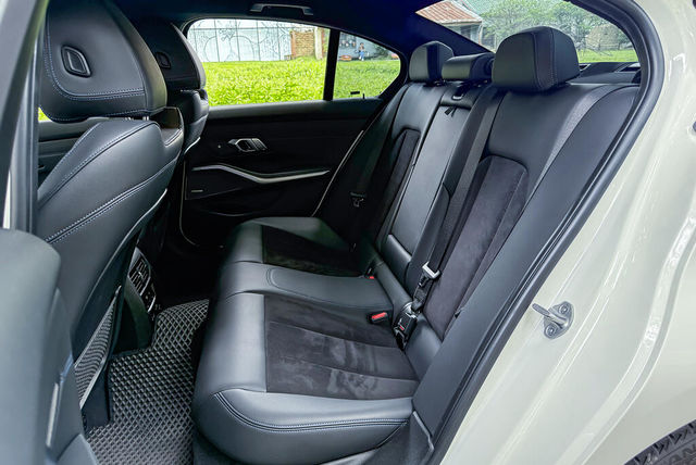 BMW寶馬 320I M SPORT  第13張相片