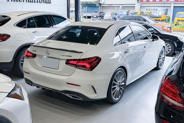 M-BENZ賓士 A220  第2張相片