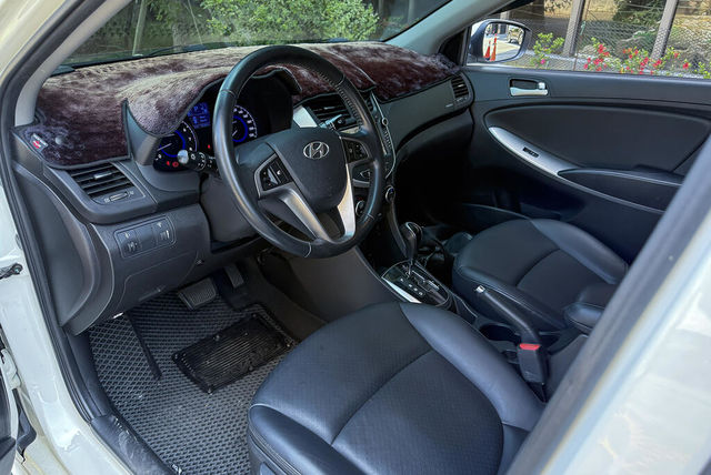 HYUNDAI現代 VERNA  第4張相片