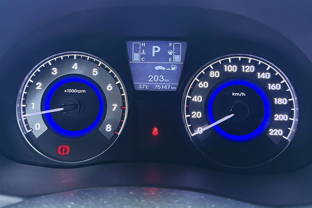 HYUNDAI現代 VERNA  第5張相片