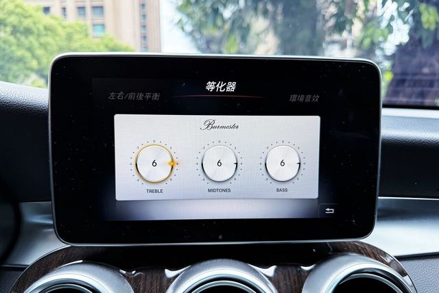 M-BENZ賓士 GLC300  第8張相片