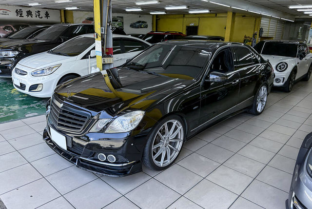 M-BENZ賓士 E250  第1張相片