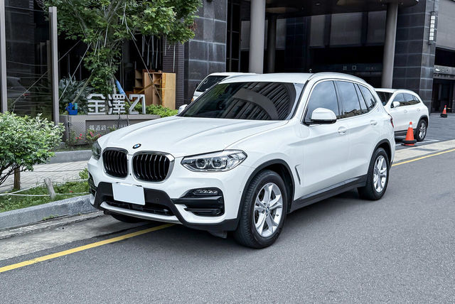 BMW寶馬 X3  第1張相片