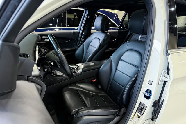 M-BENZ賓士 GLC300  第14張相片