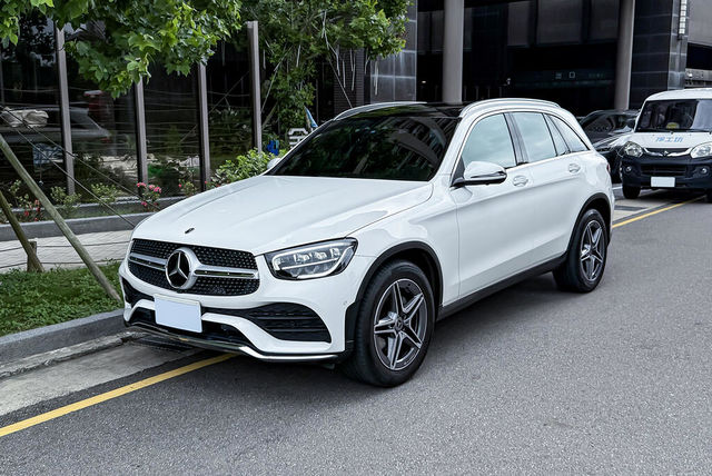 M-BENZ賓士 GLC300  第1張相片