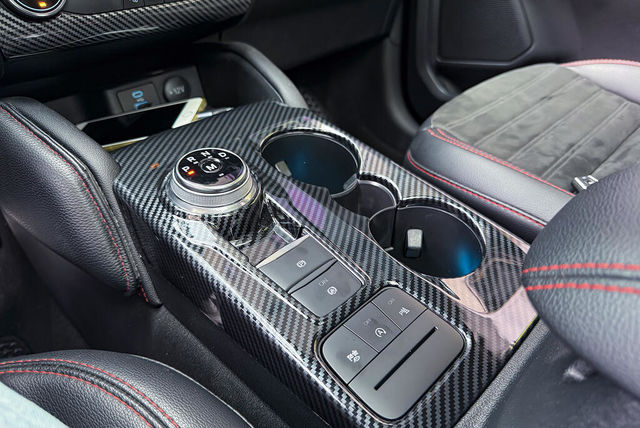 FORD福特 KUGA  第14張相片