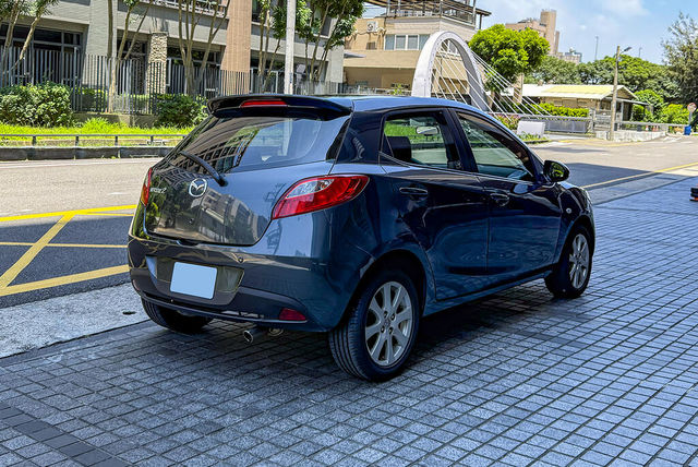 MAZDA馬自達 MAZDA 2  第2張相片