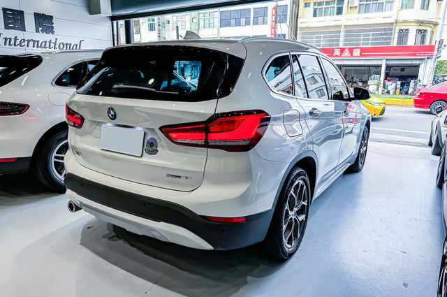 BMW寶馬 X1  第2張相片