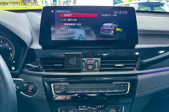 BMW寶馬 X1  第7張相片