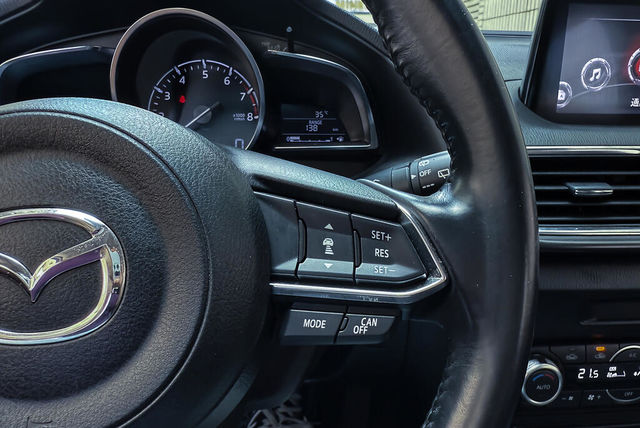 MAZDA馬自達 MAZDA 3  第9張相片