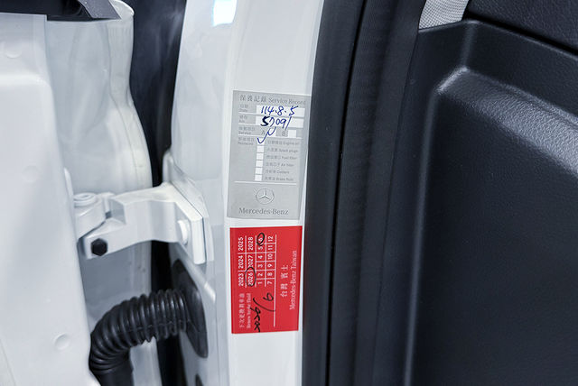 M-BENZ賓士 C180  第6張相片