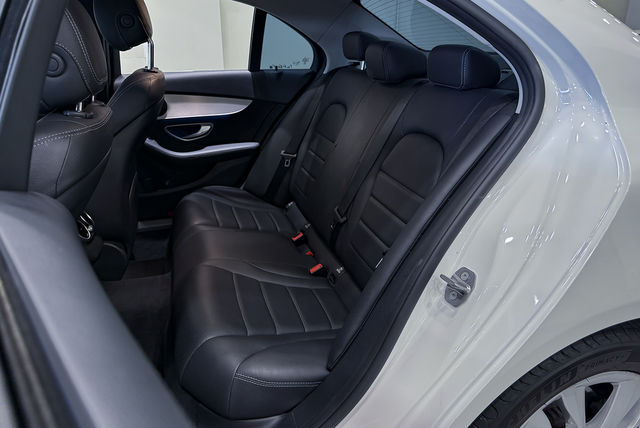 M-BENZ賓士 C180  第14張相片