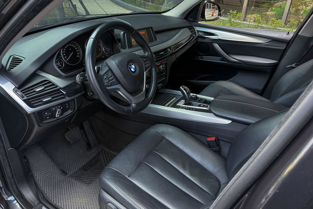 BMW寶馬 X5 XDRIVE25D  第6張相片