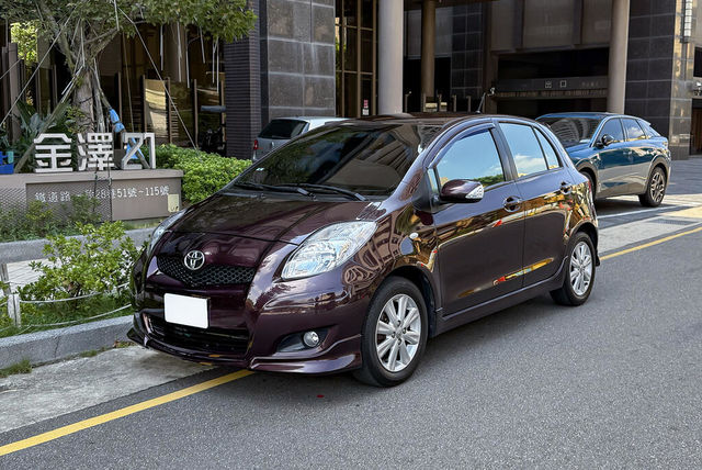 TOYOTA豐田 YARIS S  第1張相片