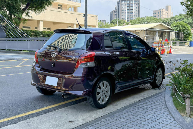 TOYOTA豐田 YARIS S  第2張相片