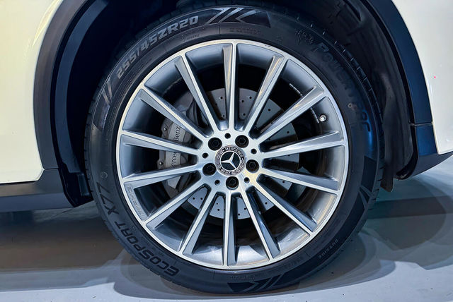 M-BENZ賓士 GLC300 AMG COUPE  第6張相片