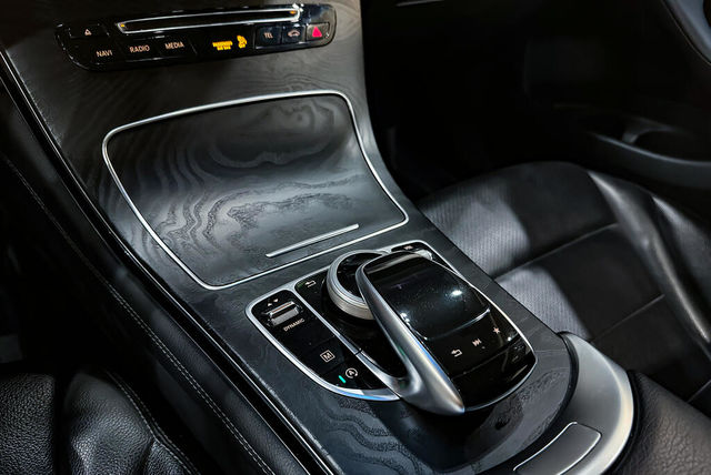 M-BENZ賓士 GLC300 AMG COUPE  第11張相片