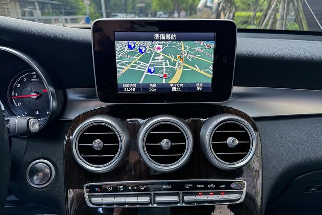 M-BENZ賓士 GLC300  第8張相片