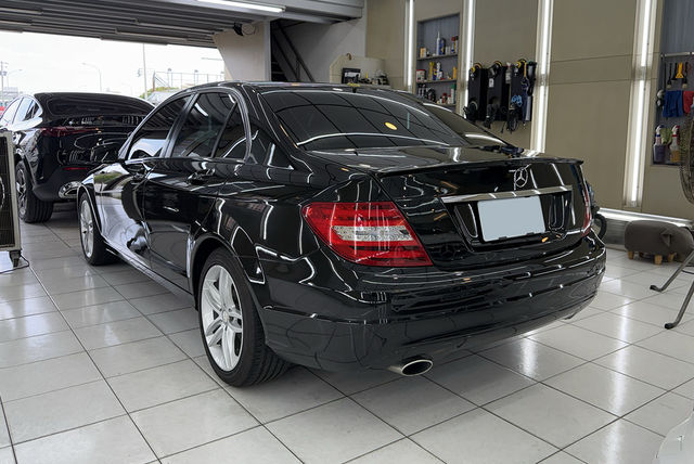 M-BENZ賓士 C180  第2張相片