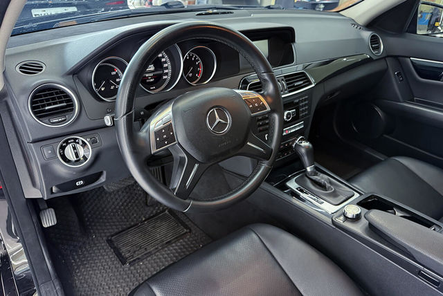 M-BENZ賓士 C180  第4張相片