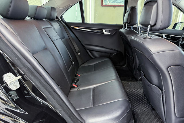 M-BENZ賓士 C180  第8張相片