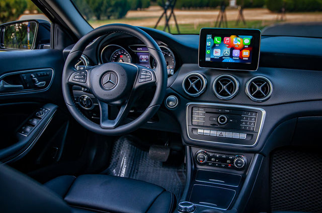 M-BENZ賓士 GLA180  第3張相片