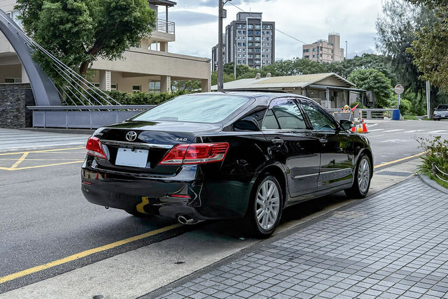 TOYOTA豐田 CAMRY  第2張相片