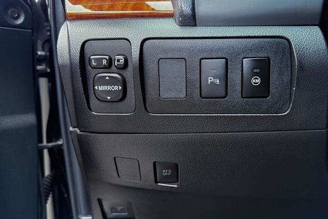 TOYOTA豐田 CAMRY  第7張相片