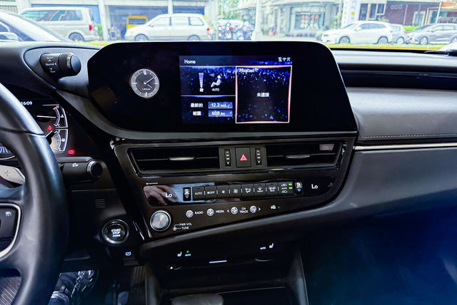 LEXUS凌志 ES200  第7張相片