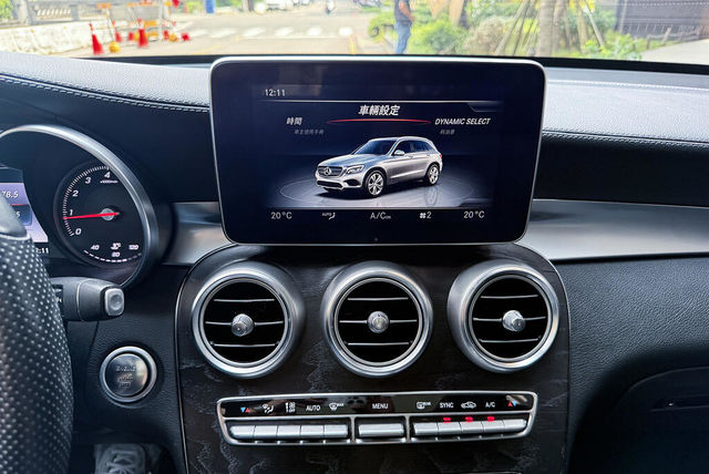 M-BENZ賓士 GLC300  第10張相片