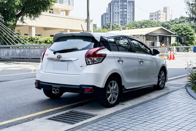 TOYOTA豐田 YARIS S  第2張相片
