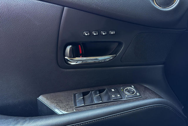 LEXUS凌志 RX270  第7張相片