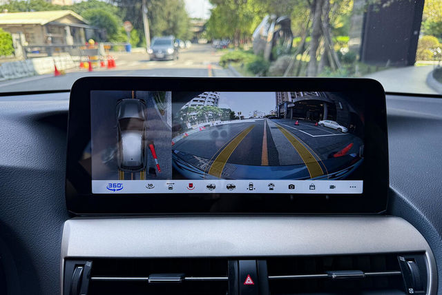 LEXUS凌志 RX270  第9張相片